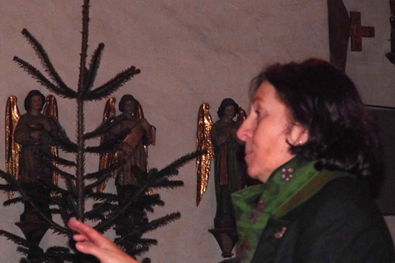 Kirchenmusikerin Sonja Steinkirchner leitete das Adventssingen souvern