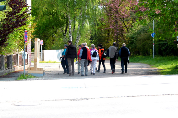 Pnktlich wie zu den Chorproben wird abmarschiert